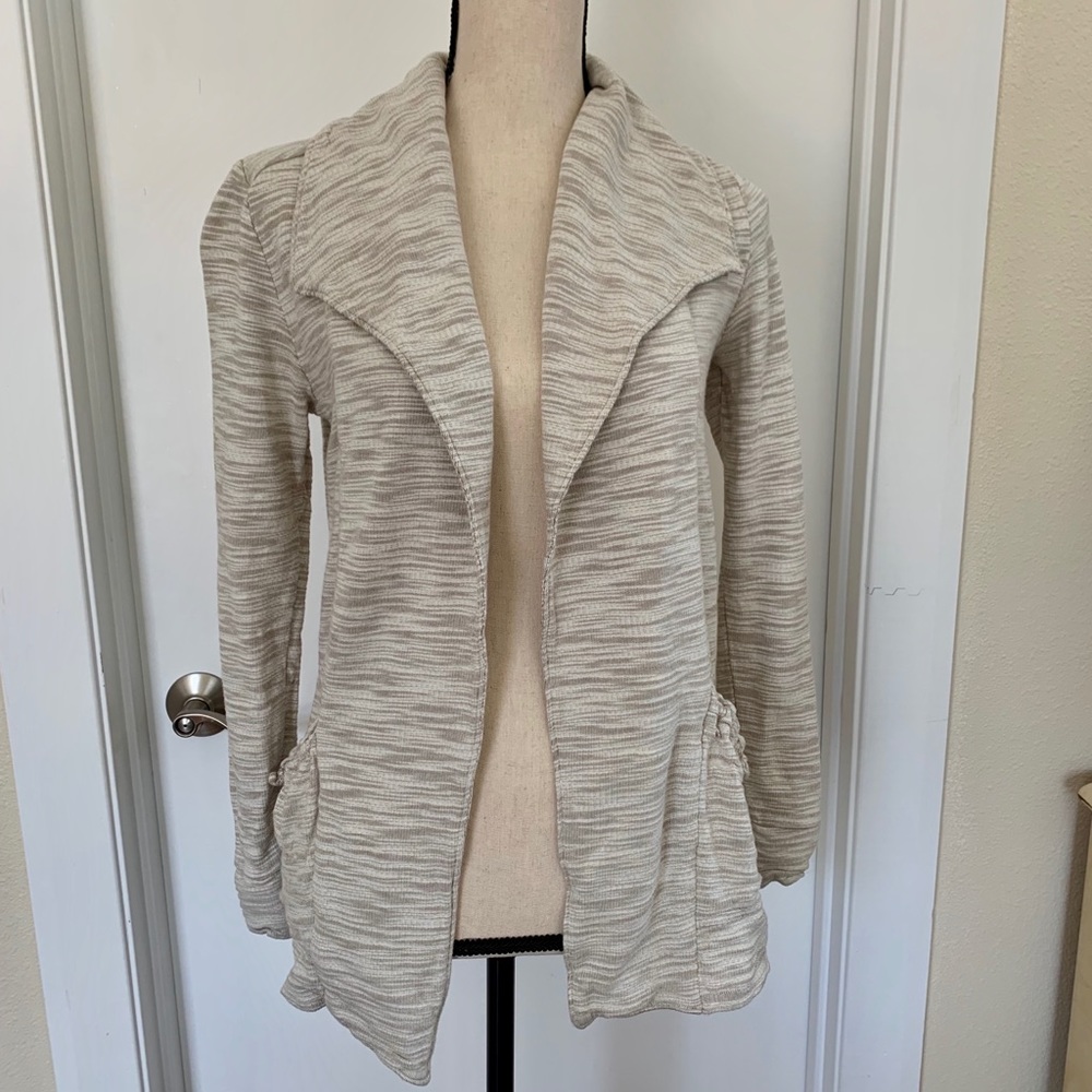 Lucy knit jacket/ wrap size XS